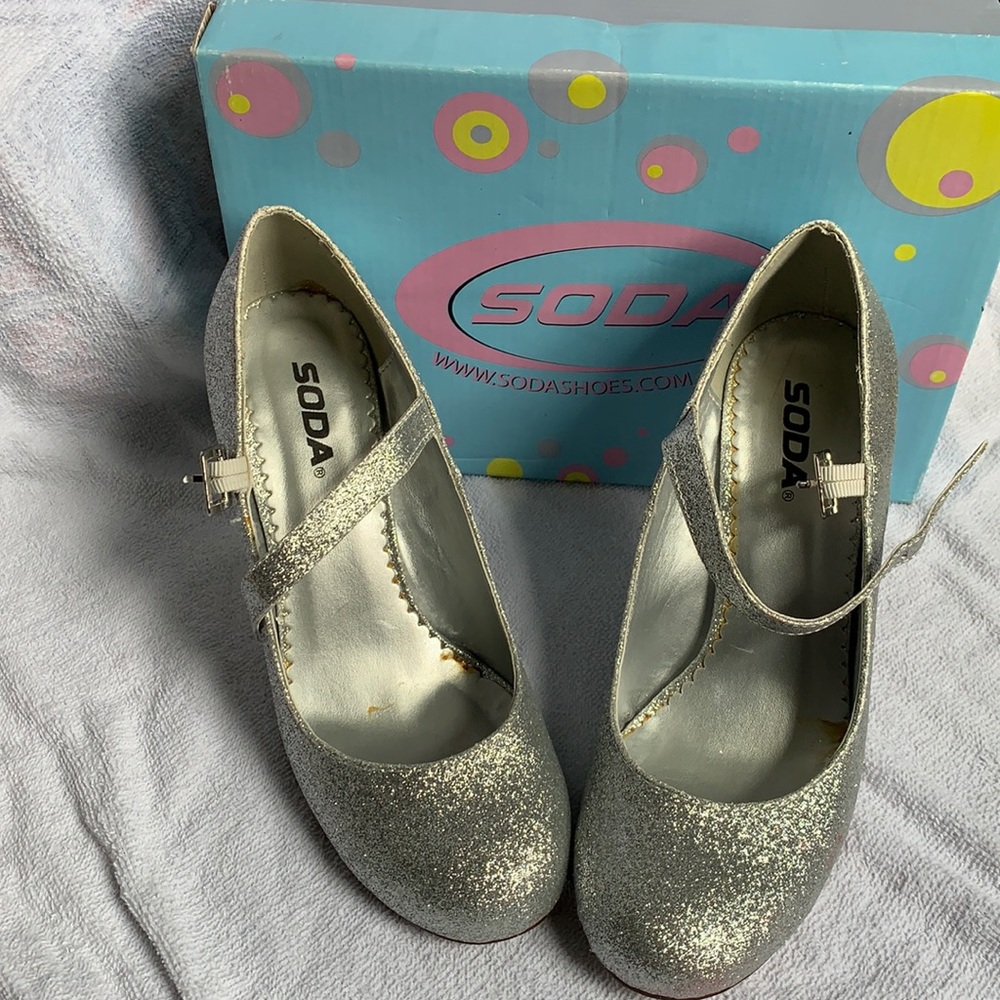 Like new sparkly silver heels by Soda Shoes